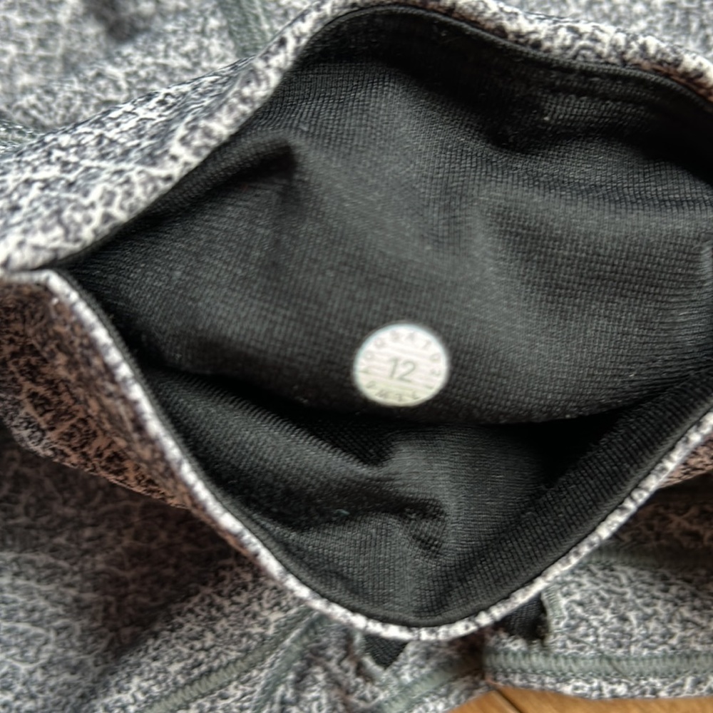 Lululemon 7/8 Leggings - Picture 7 of 7